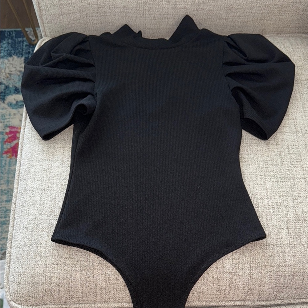 TCEC Black Puff Sleeve Bodysuit